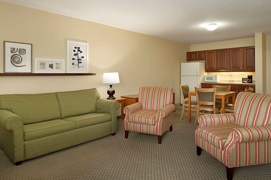 Country Inn & Suites by Radisson, Grinnell, IA