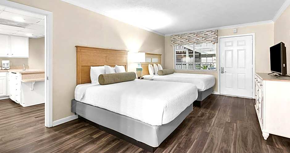 Club Destin Condos