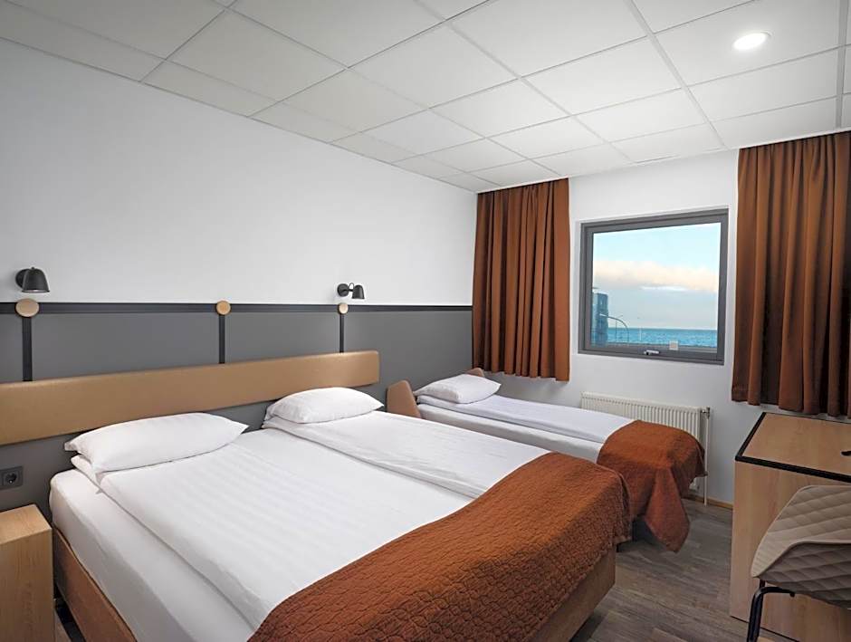 Hotel Cabin