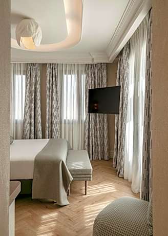Deluxe Room with Terrace