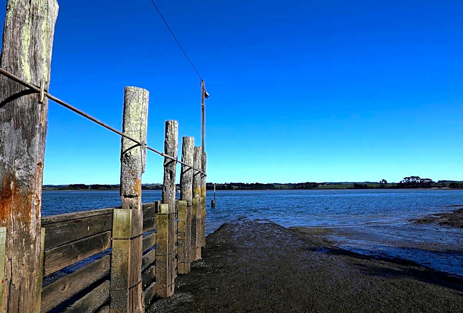 Waiuku Lodge Motel