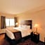 Cobblestone Inn & Suites - Denison | Oak Ridge