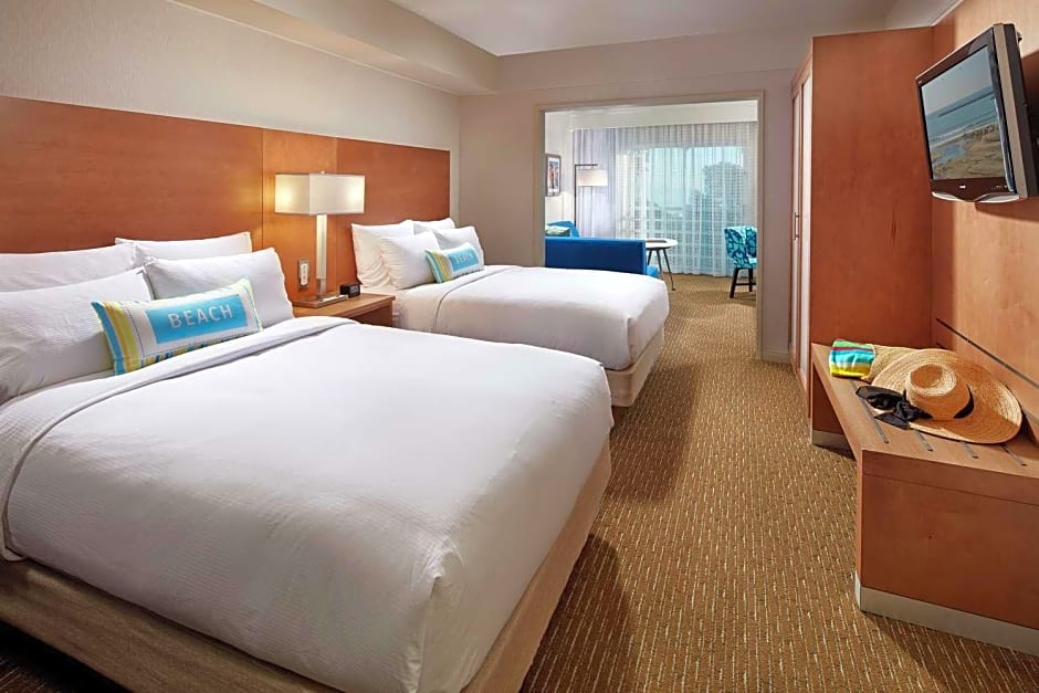 DoubleTree Suites by Hilton Doheny Beach