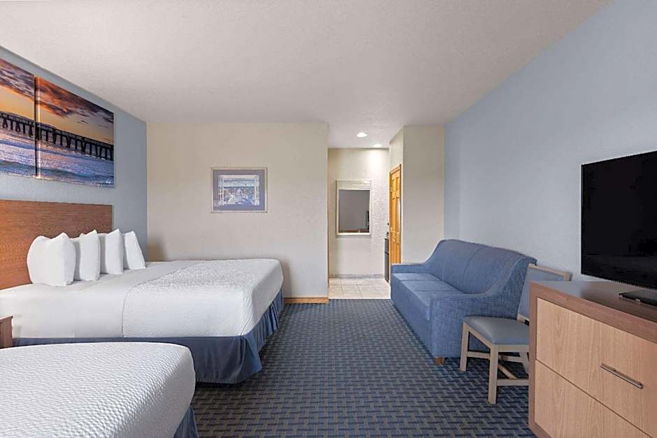 Days Inn by Wyndham Kill Devil Hills Oceanfront - Wilbur