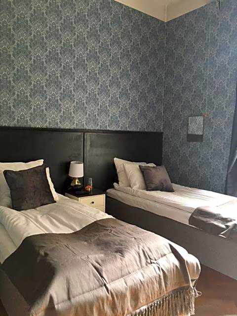 Morris Hotel