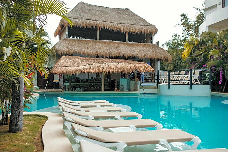 Mak Nuk Village - Clothing Optional