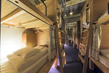 4 Bunk Beds (Mixed)