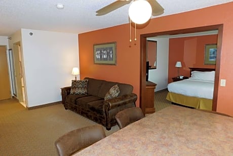 2 queen beds, mobility/hearing impaired accessible room, non smoking