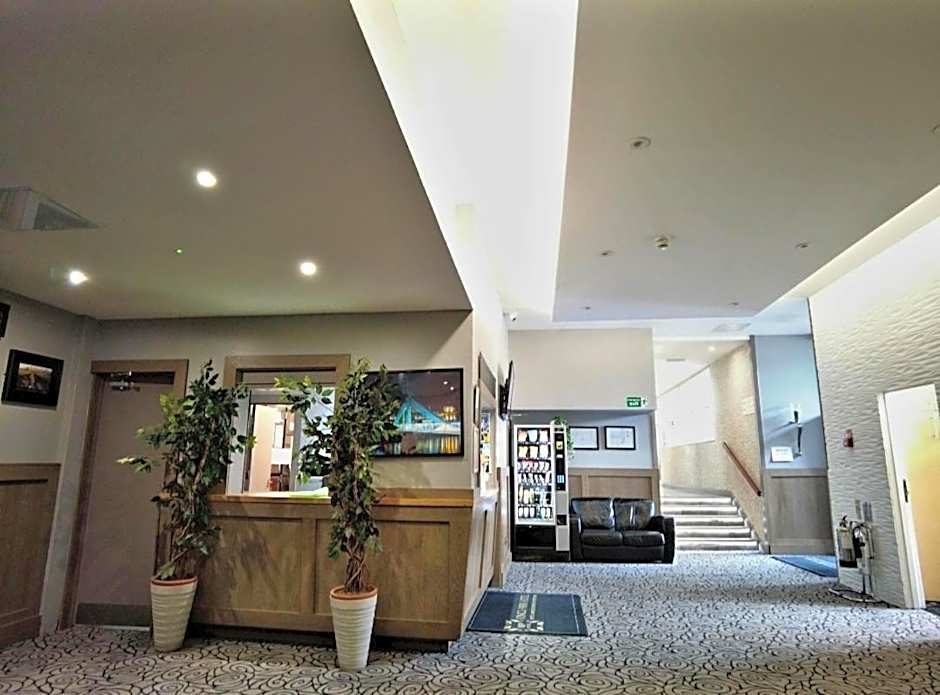 Kings Park Hotel