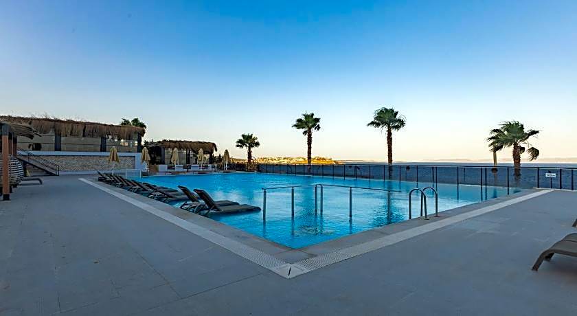 The Nowness Luxury Hotel & Spa