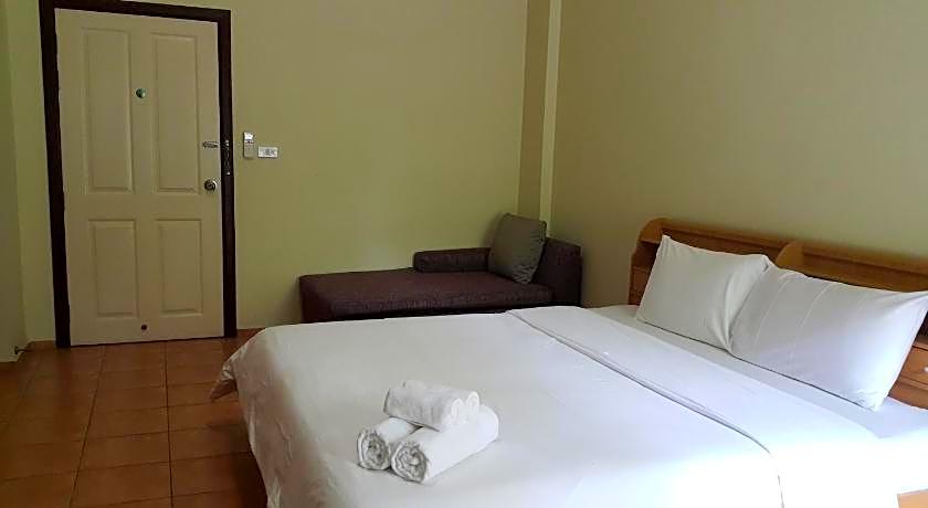 Lomsabai Apartments Chon Buri