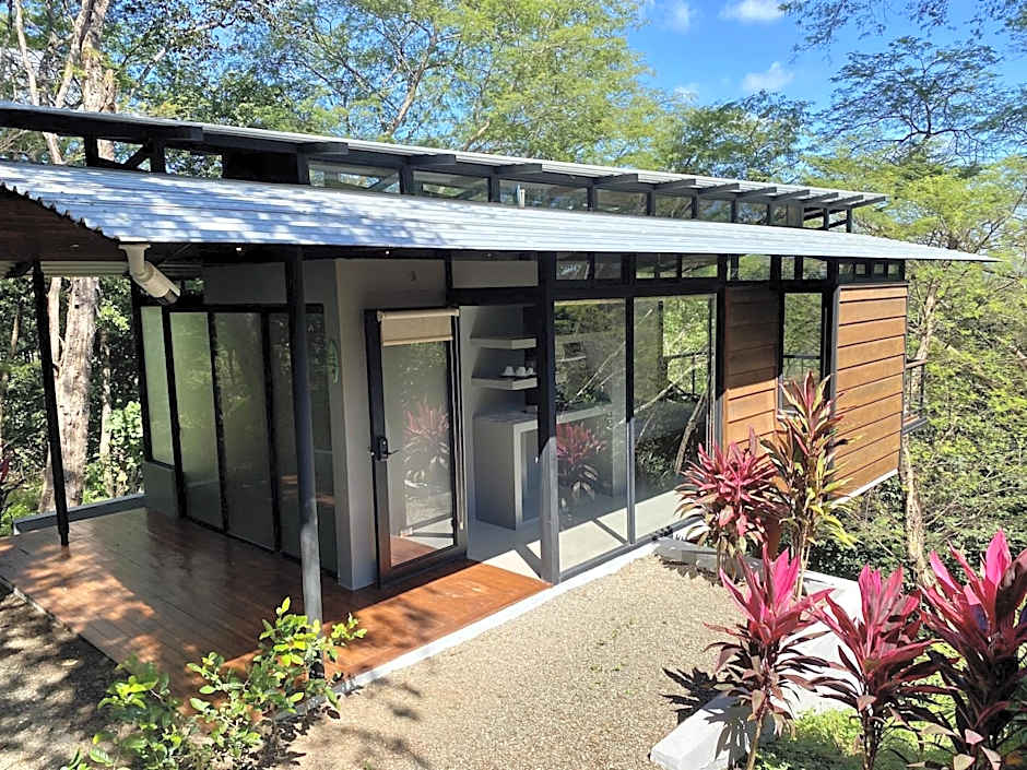 Pacific Kalokairi - Adults Only