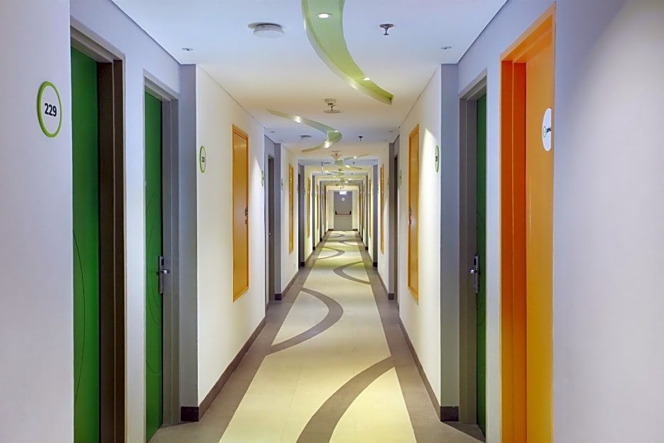 Zest Hotel Airport Jakarta