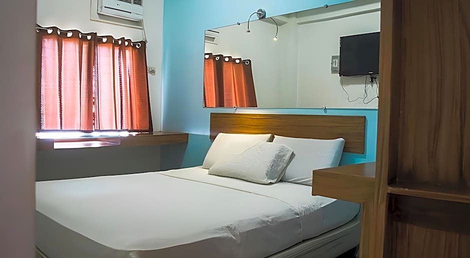 G-Galyx Inn Hotel