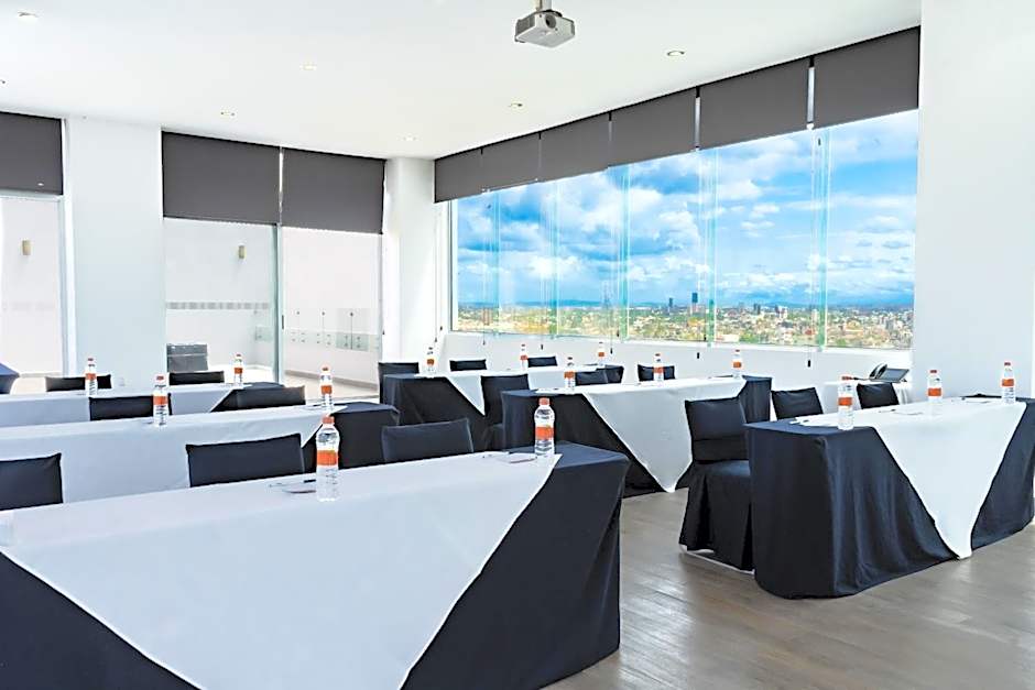 Holiday Inn Express & Suites Puebla Angelopolis By IHG