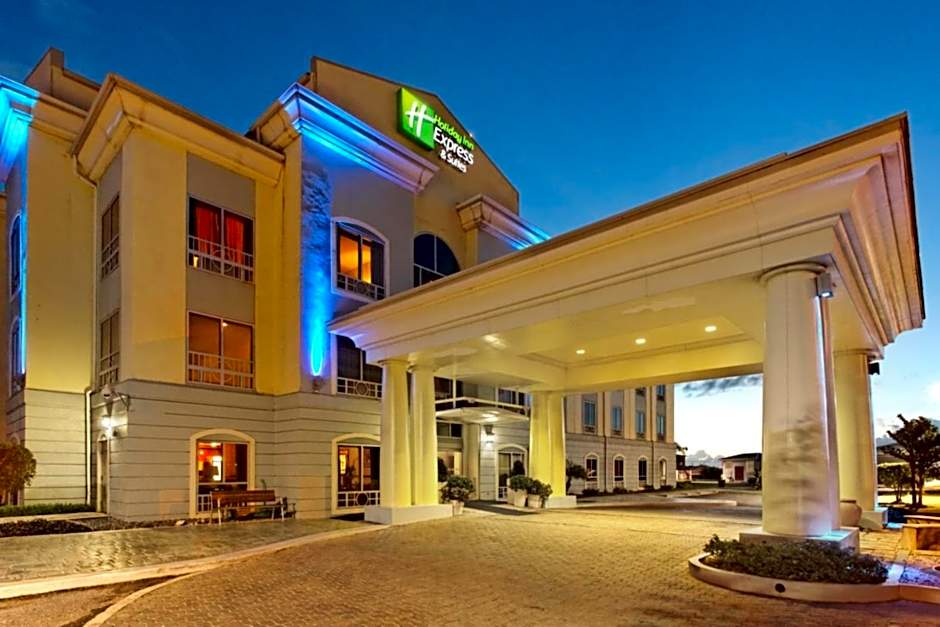 Holiday Inn Express Trincity By IHG
