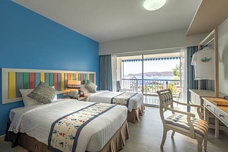 Double or Twin Room with Partial Sea View