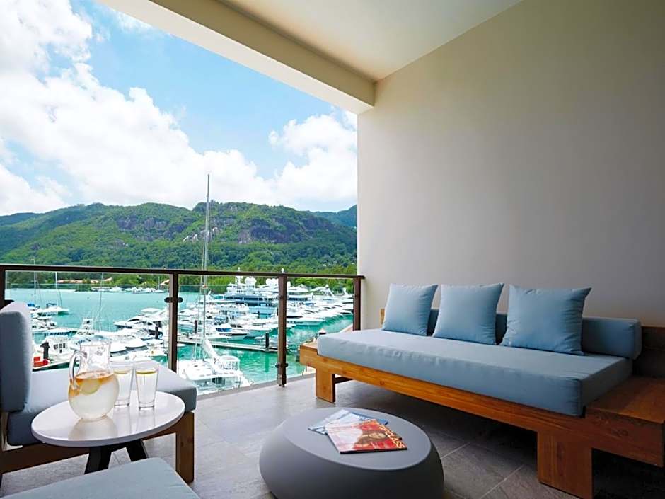 Eden Bleu Hotel