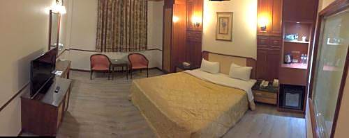 Changsing Business Motel
