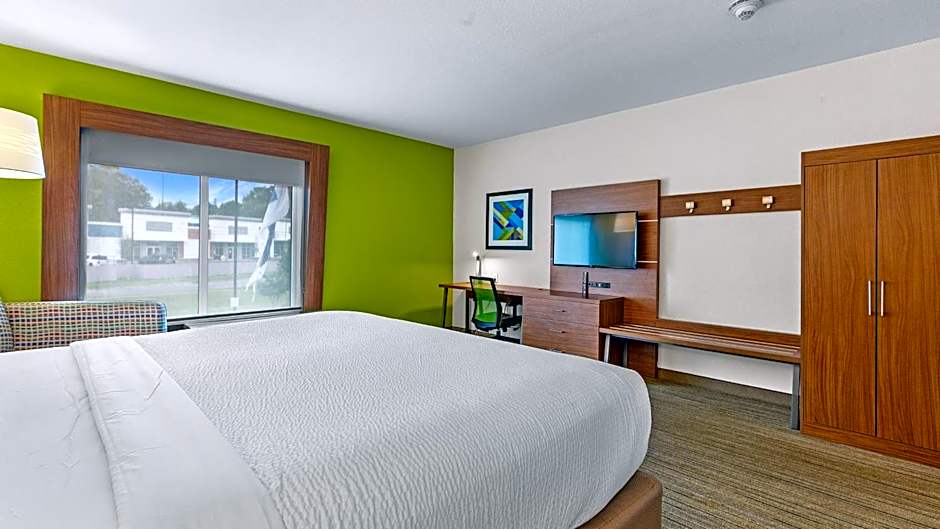 Holiday Inn Express And Suites Mobile - University Area By IHG