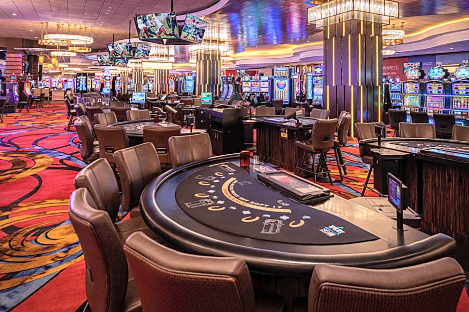 Horseshoe Black Hawk - A Caesars Rewards Destination