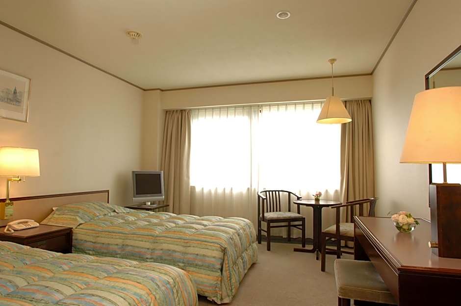 Grand Plaza Nakatsu Hotel