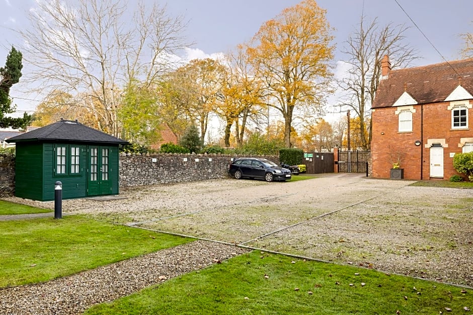 SACO Cardiff Cathedral Road