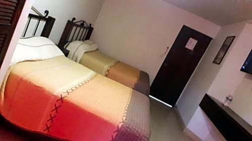 Hotel Uke Inn Terán