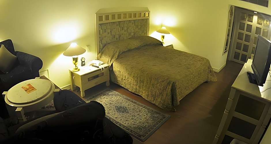 Hotel Tuli International