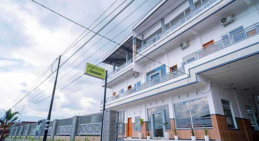Urbanview Hotel Sky Batu Malang by RedDoorz