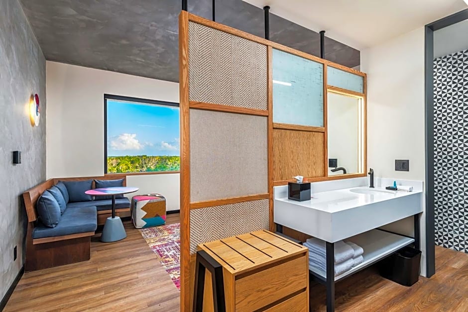 Aloft Tulum