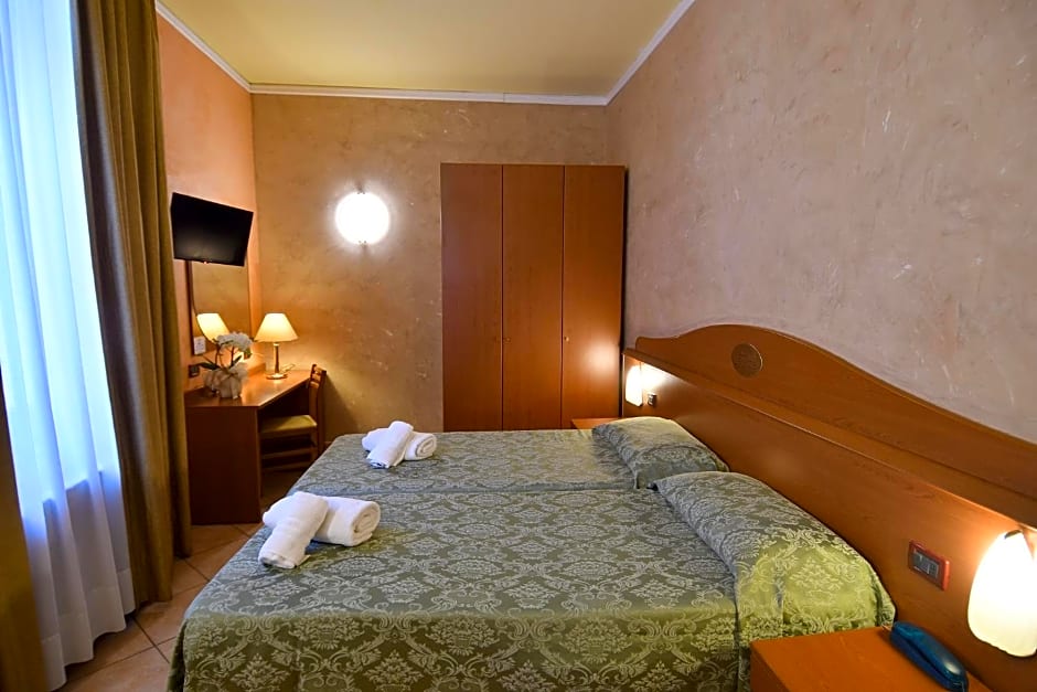 Hotel Innocenti