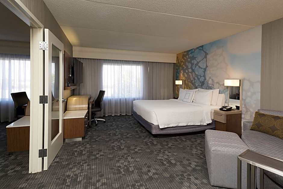 Courtyard by Marriott Toronto Vaughan