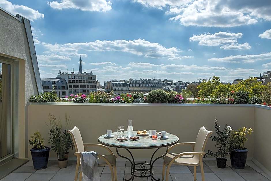 Royal Garden Champs Elysees