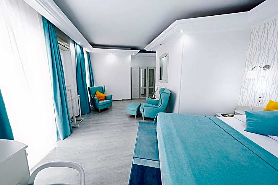 Relax Comfort Suites Hotel