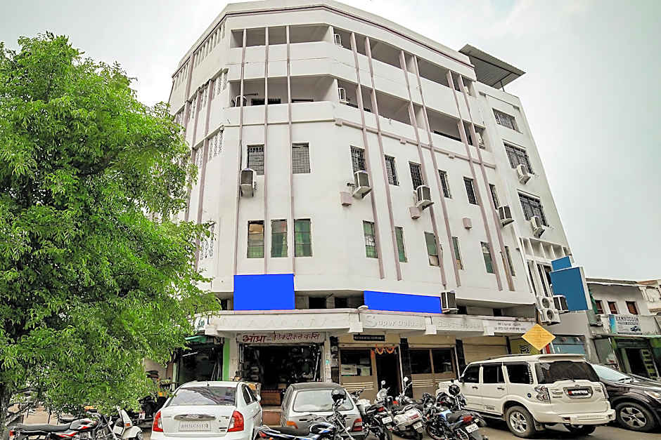 Super Deluxe Guest House by OYO Rooms – Nagpur, OH