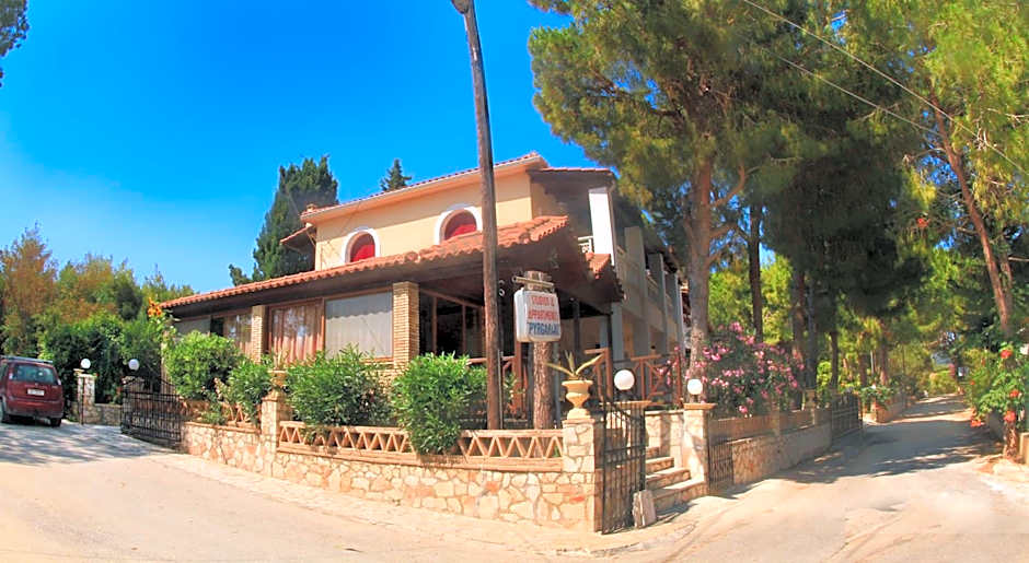 Pyrgaraki Studios and Apartments