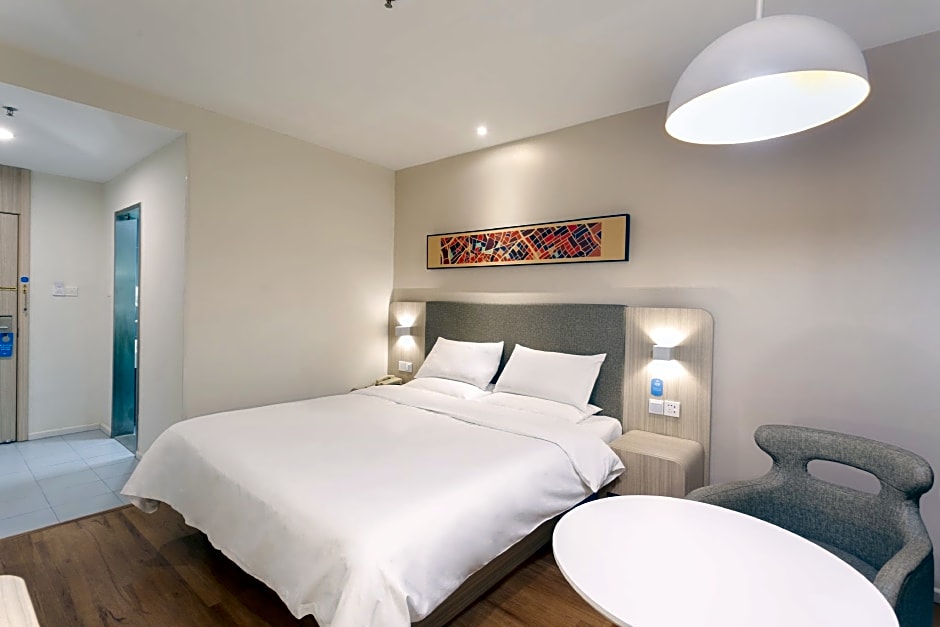 Hanting Hotel Changshu Wanda Plaza