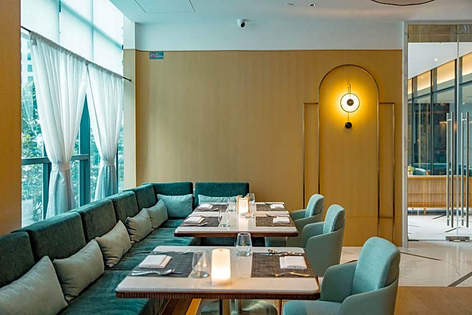 SILQ Hotel & Residence