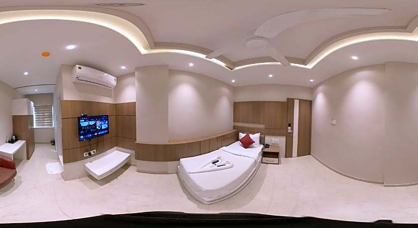 HOTEL RAMKRISHNA PALACE