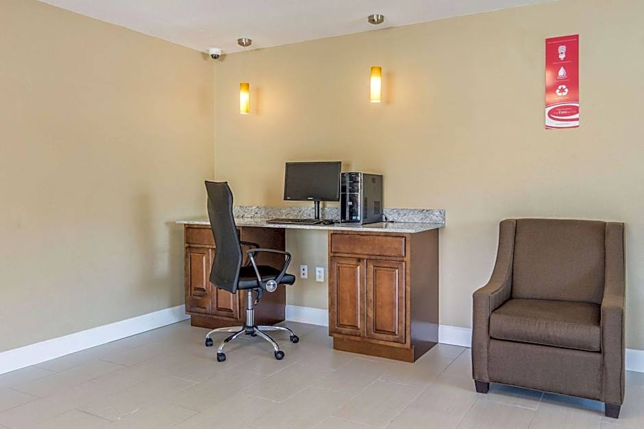 Econo Lodge Inn & Suites North Little Rock