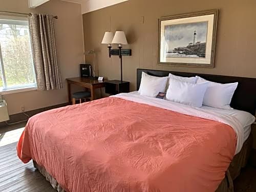 Beachfront Inn