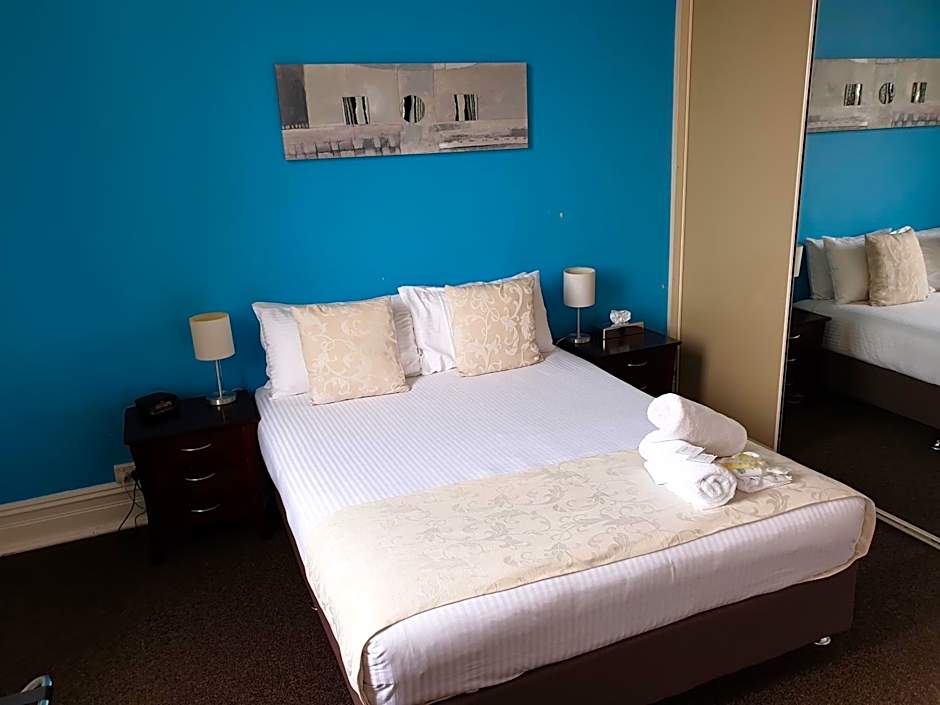 Balcony On Sixth Lodge