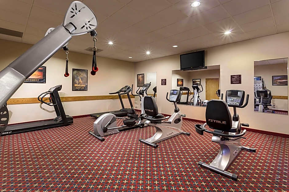Roosevelt Grand Dakota, SureStay Collection by Best Western