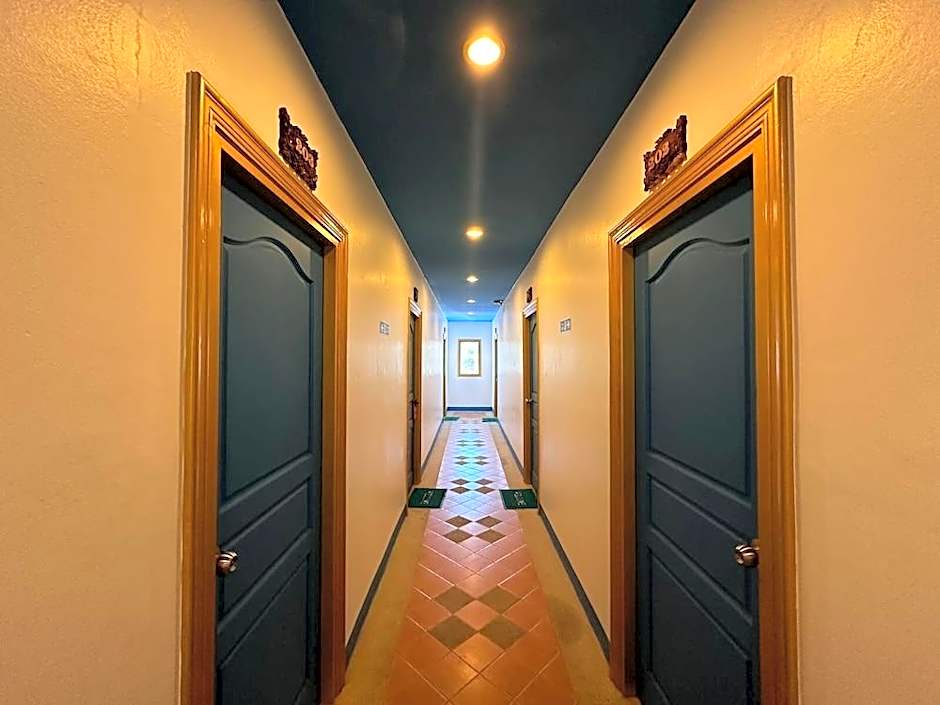 Tuna Boutique Hotel