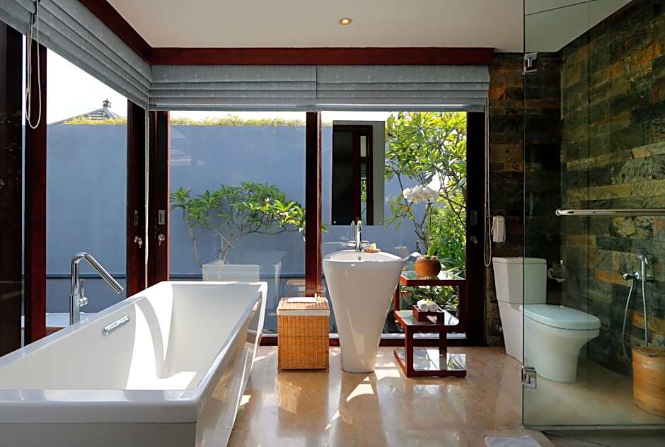 Seminyak Icon - by Karaniya Experience