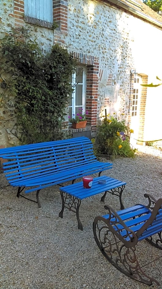3 Roses – Villeneuve-sur-Yonne, NV