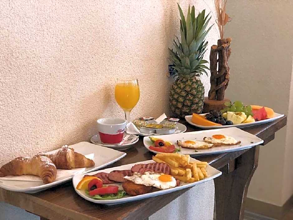 Aspalathos Residence