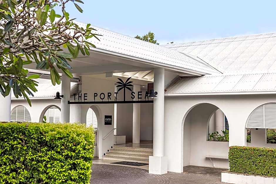 Mantra PortSea Port Douglas