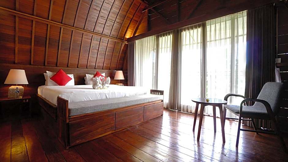 The Lumbung Wood Villa